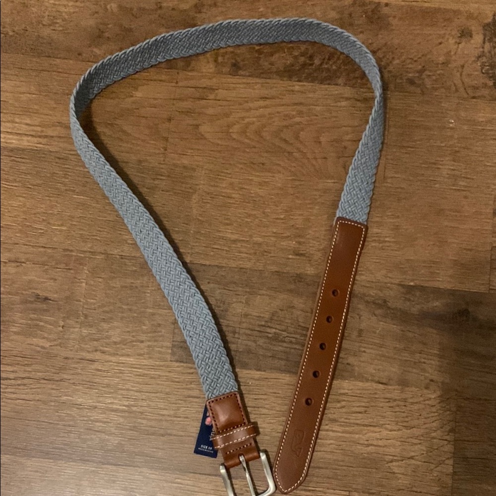 Men’s vineyard vine belt size 38 new